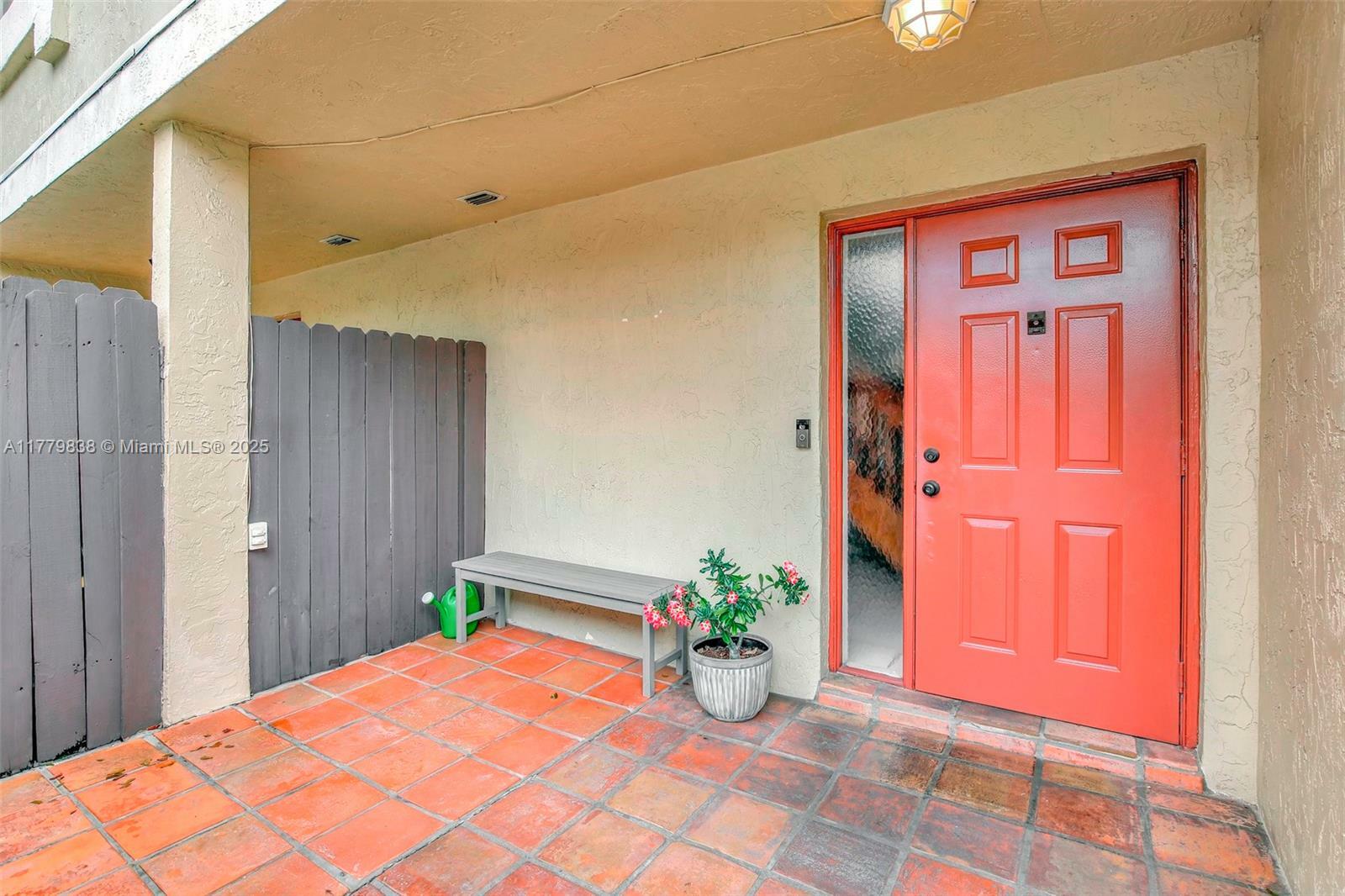 Property Photo: 131 SW 96th Ter FL 33025