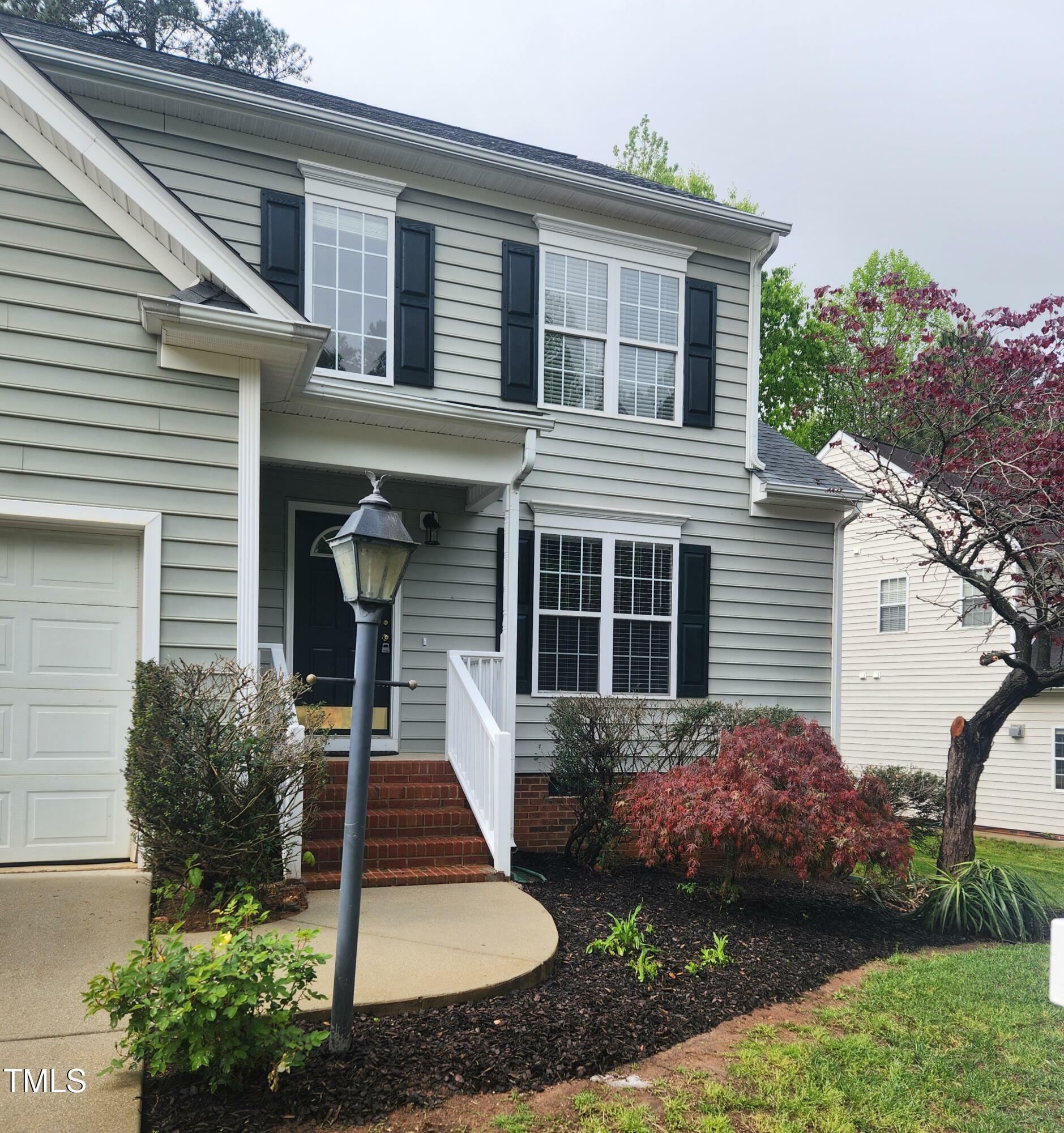 Property Photo: 2424 Horizon Hike Court NC 27603