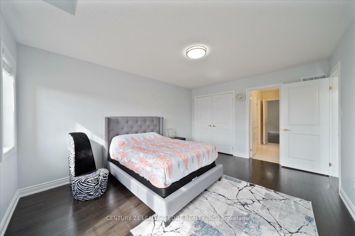 Photo de la propriété: 324 Chatfield Drive S ON L4L 1A6