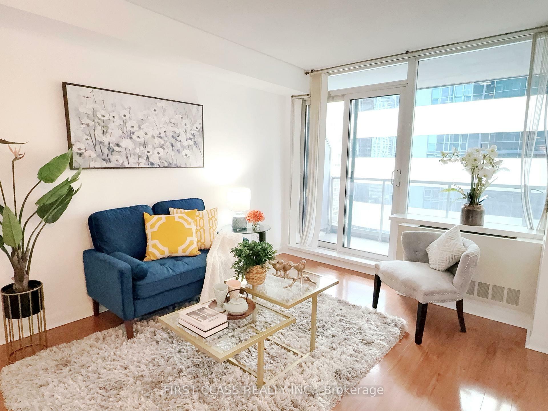 Property Photo: 4968 Yonge Street 1612 ON M2N 5N7