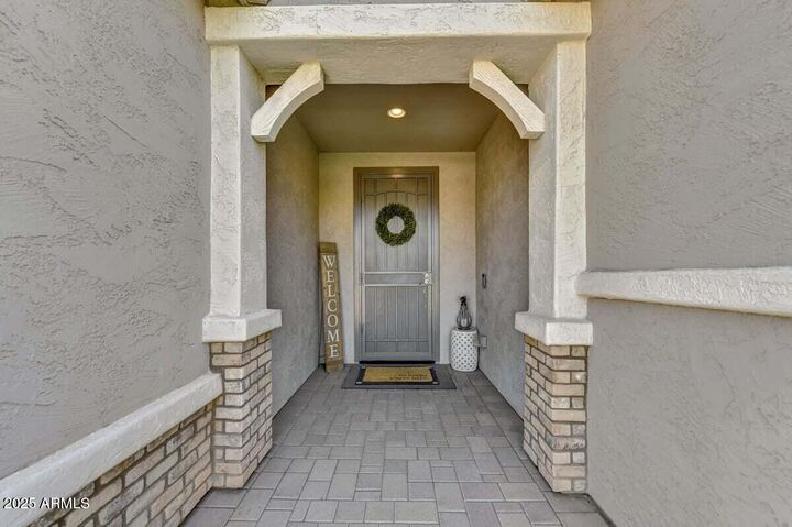 Property Photo: 7407 E Portobello Avenue AZ 85212