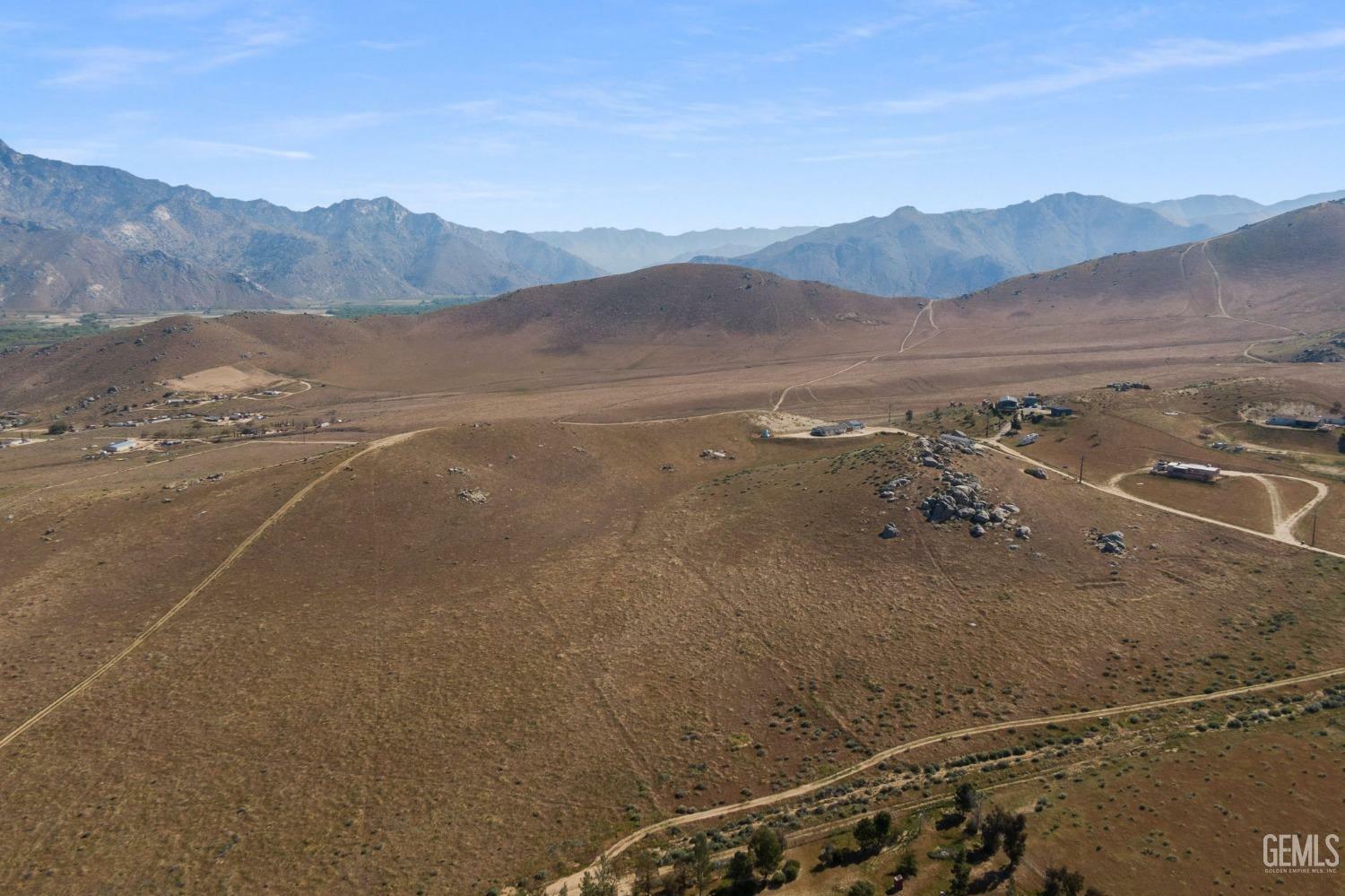 Property Photo: 4910 Cimarron Drive CA 93283