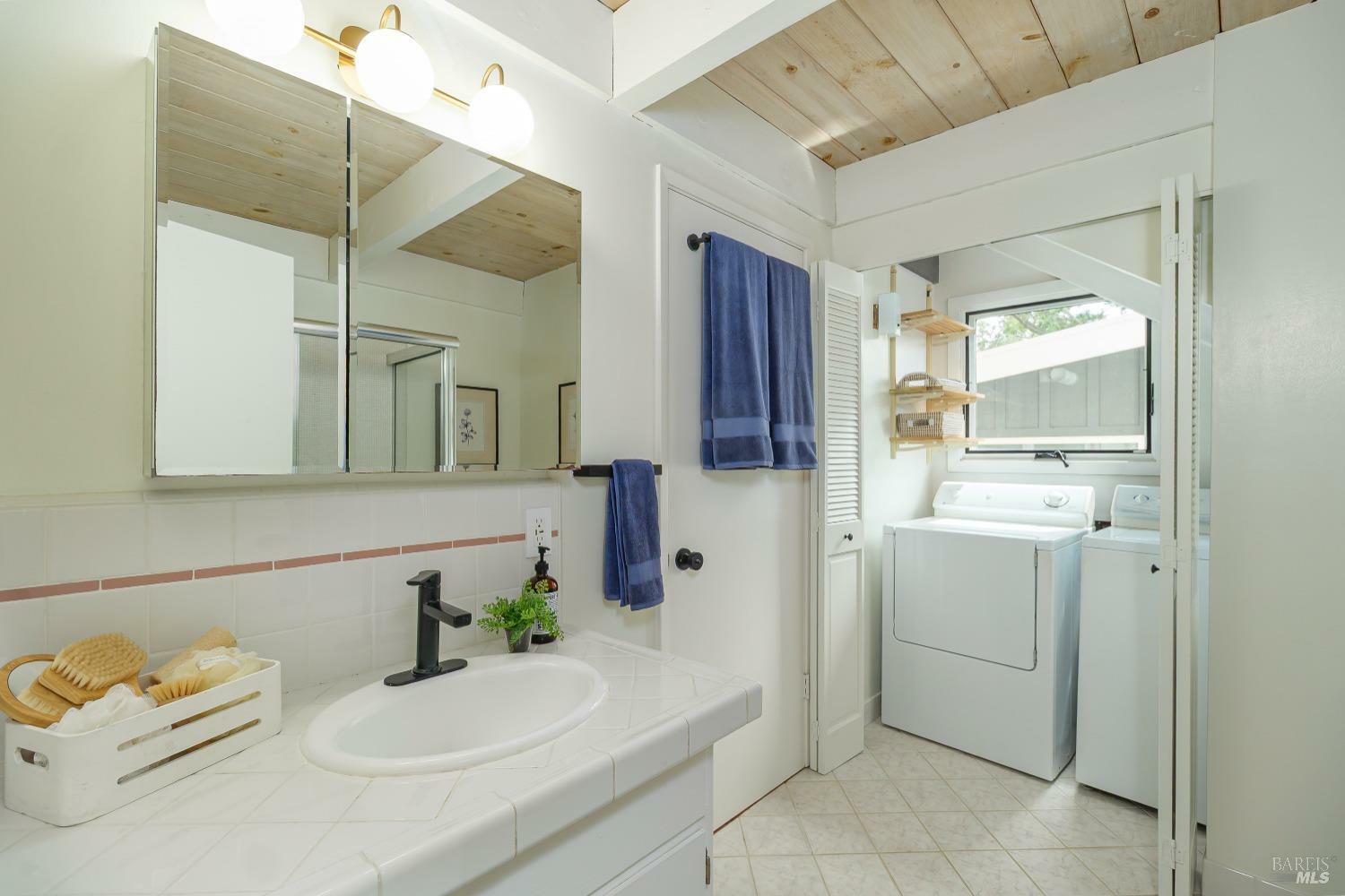 Property Photo: 148 Ridgeway Avenue CA 94930