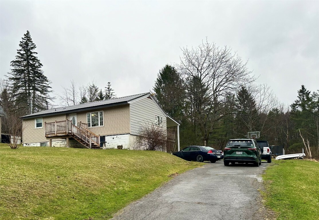 Property Photo:  18 Buttercup Hill Road  NY 13865 