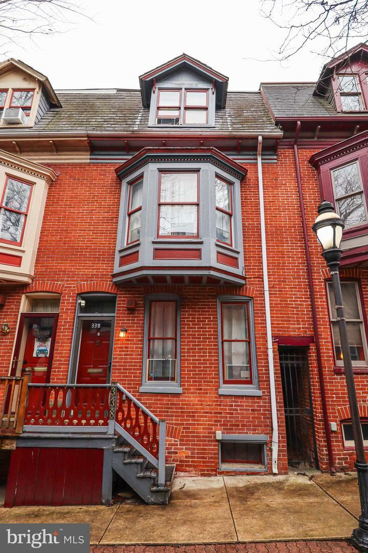 Property Photo: 338 E Locust Street PA 17403