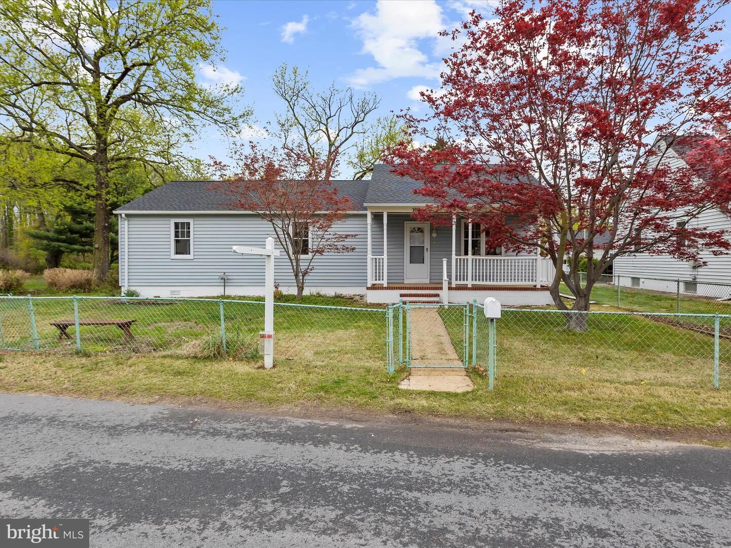 Property Photo: 100 Sycamore Road MD 21226