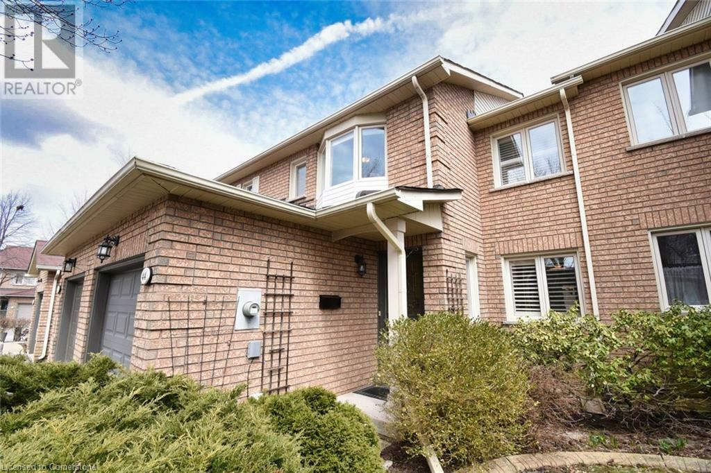 Property Photo: 11 Pirie Drive 44 ON L9H 6Z6