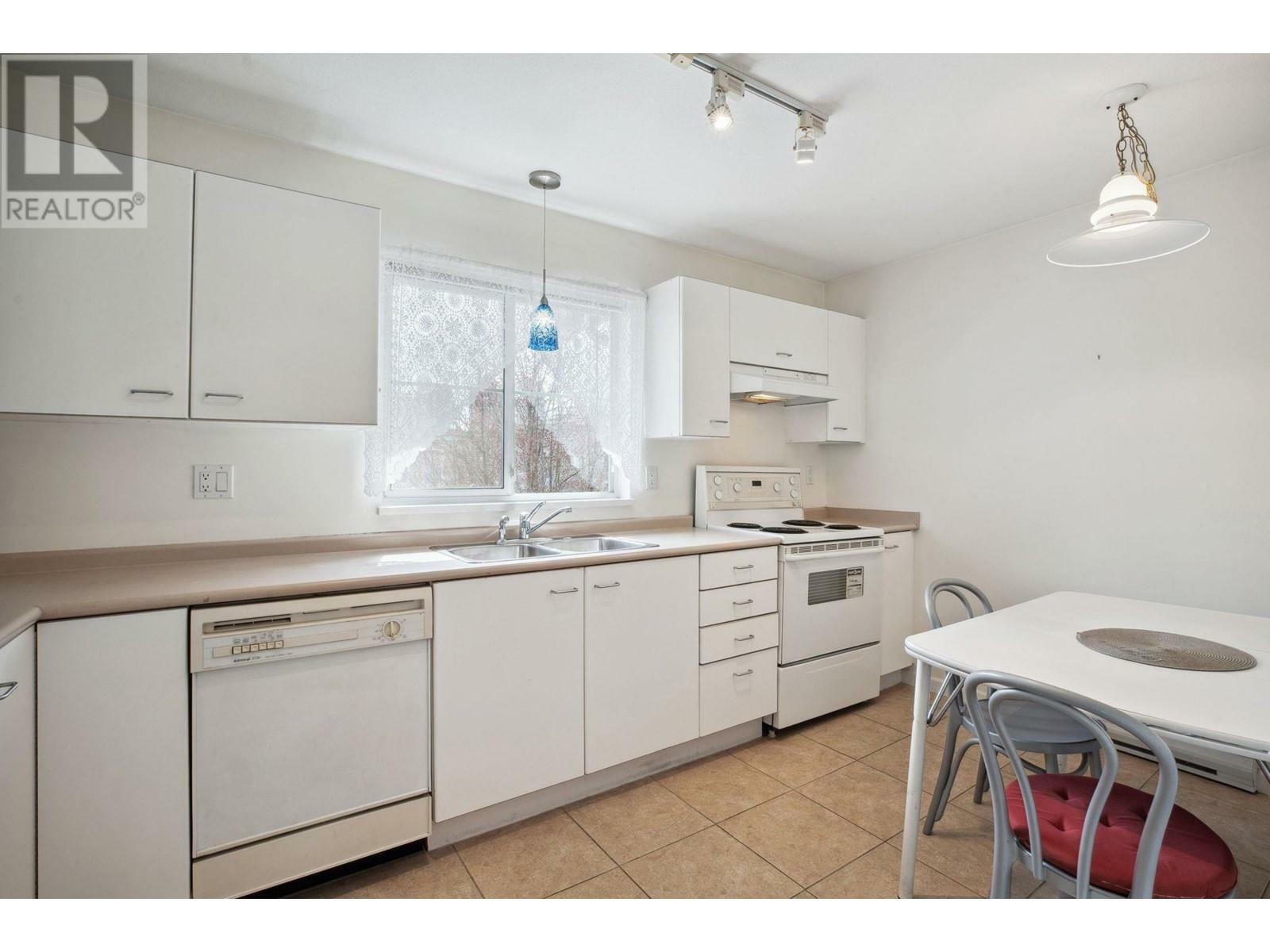 Property Photo: 1252 Town Centre Boulevard 426 BC V3B 7R7
