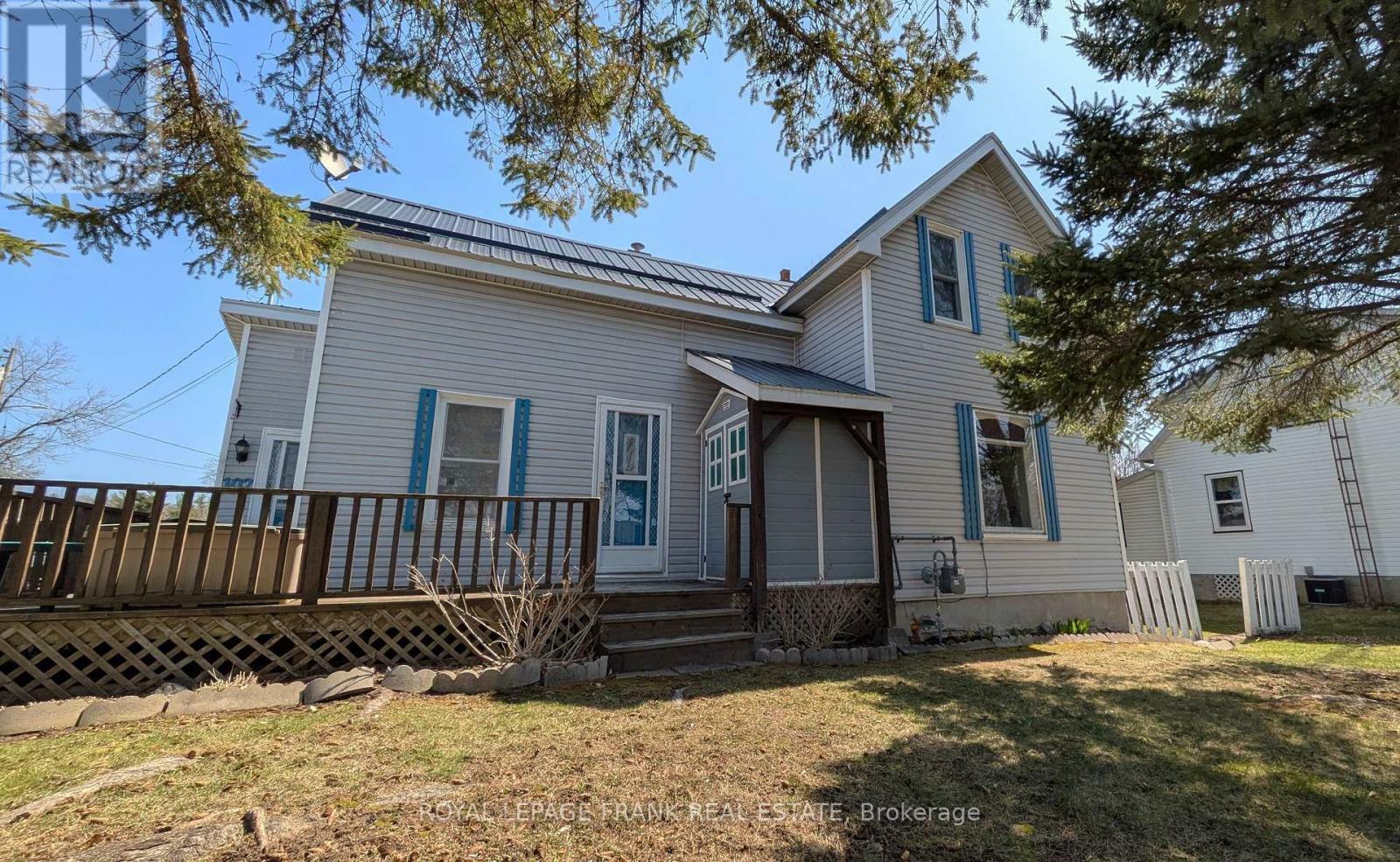 Property Photo: 102 Forsyth Street ON L0K 2M0