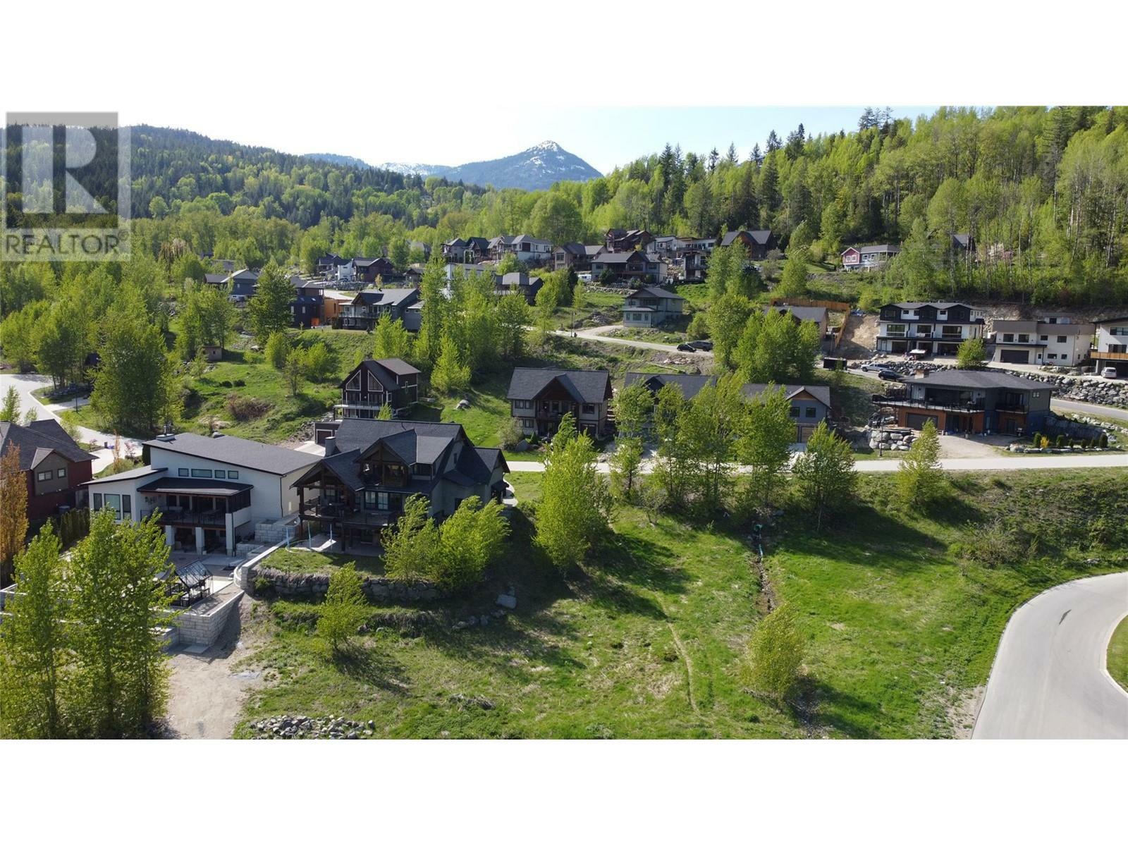 801 White Tail Drive  Rossland BC V0G 1Y0 photo