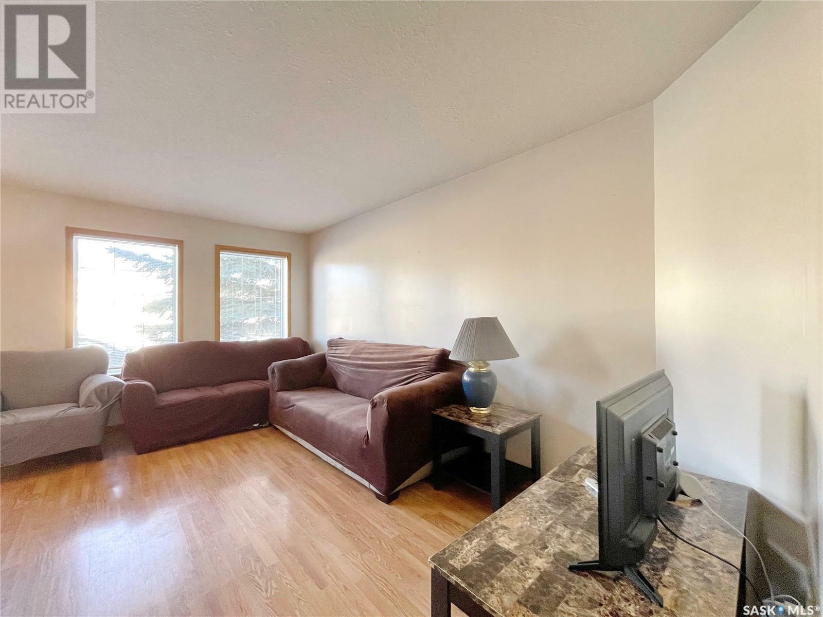Property Photo: 2 110 Keevil Crescent SK S7N 4L9