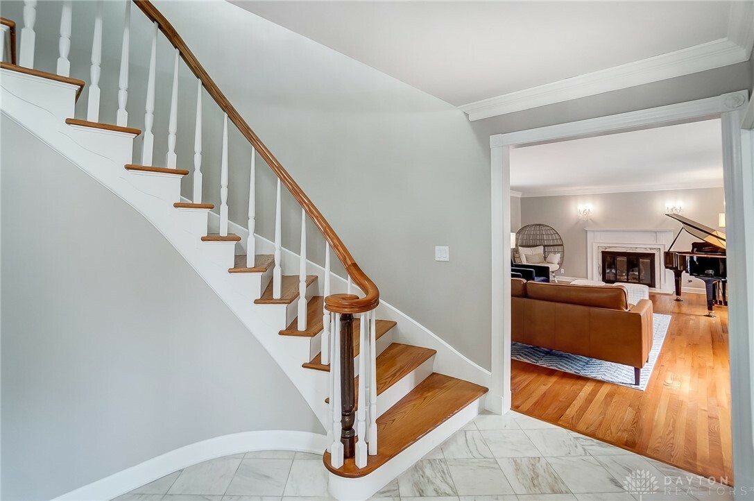 Property Photo: 910 Runnymede Road OH 45419