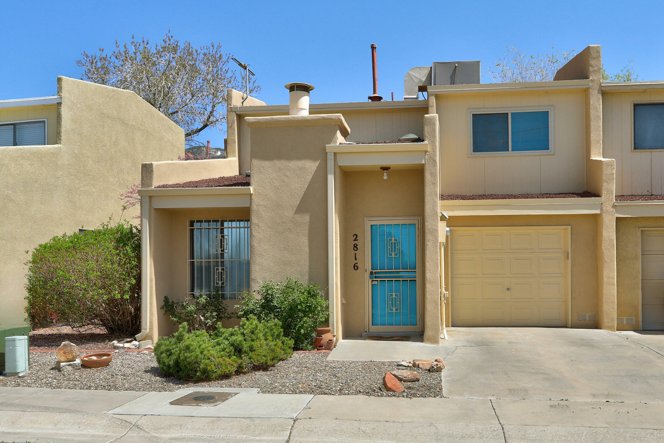 Property Photo: 2816 Enebro Street NE NM 87112