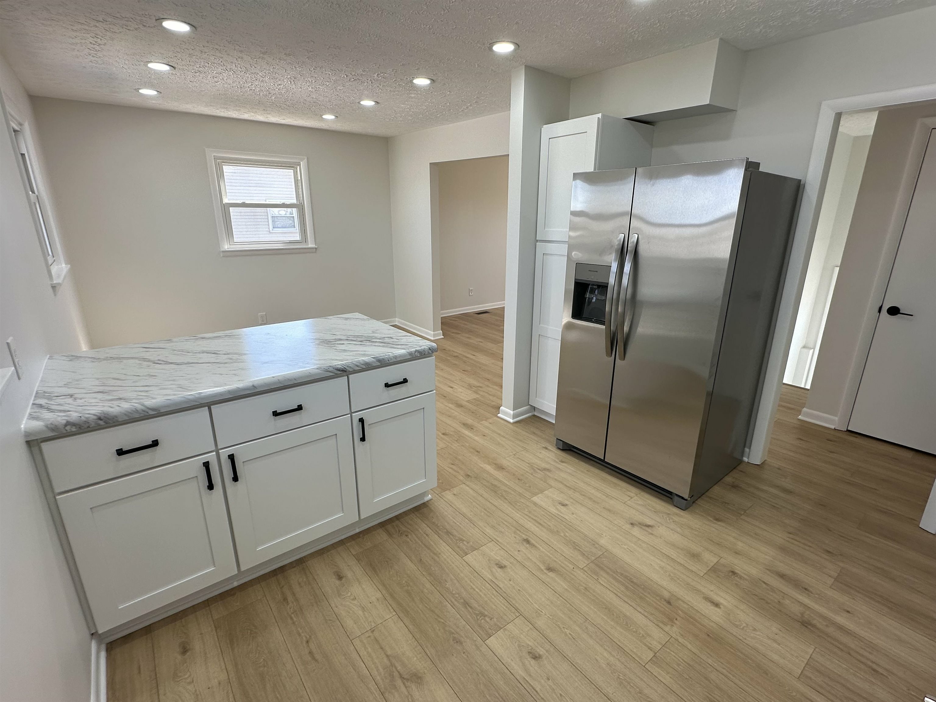 Property Photo: 42 S Arlington Dr KY 42420