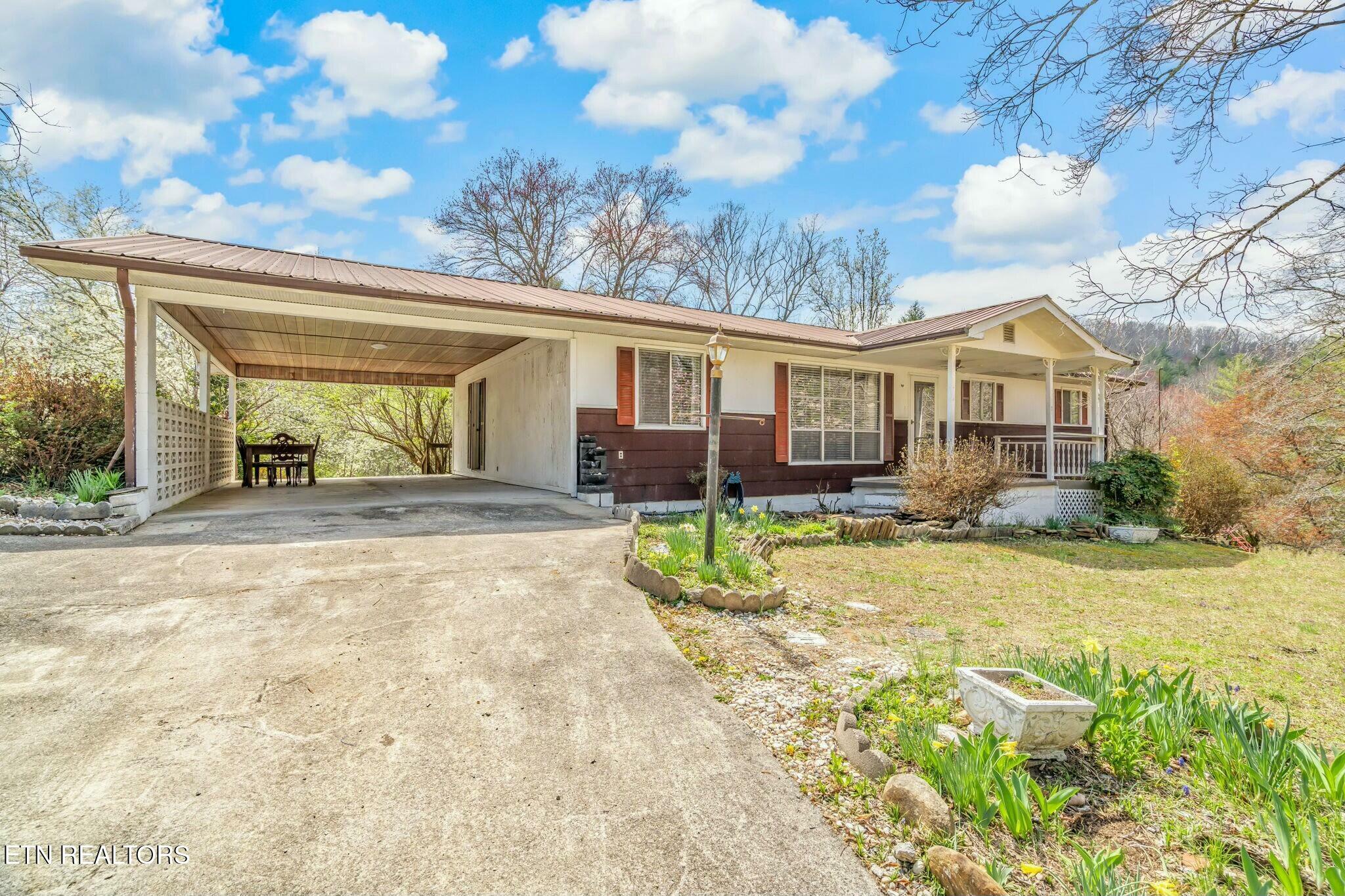 Property Photo:  201 Adcock Hollow Rd  TN 37748 
