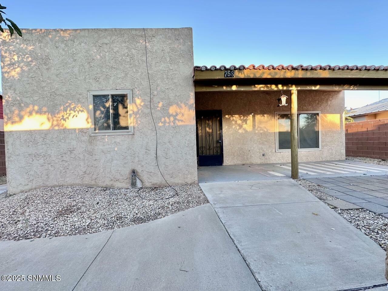 Property Photo: 758 S San Miguel Street NM 88030