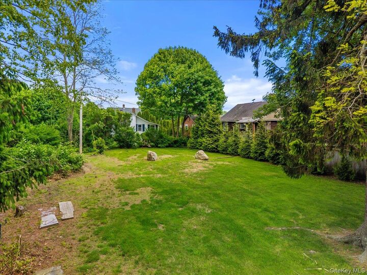 Property Photo: Avenue B NY 06390