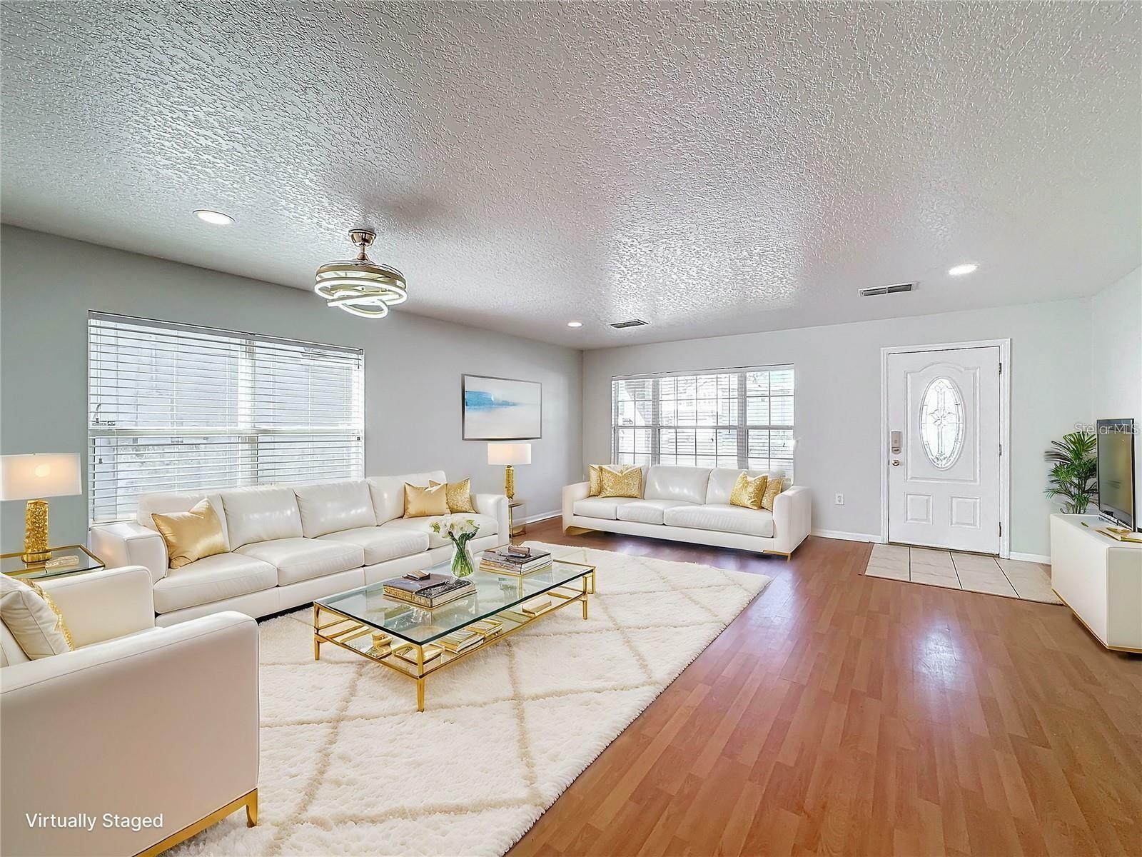 Property Photo: 1176 Liberty Hall Drive FL 34746