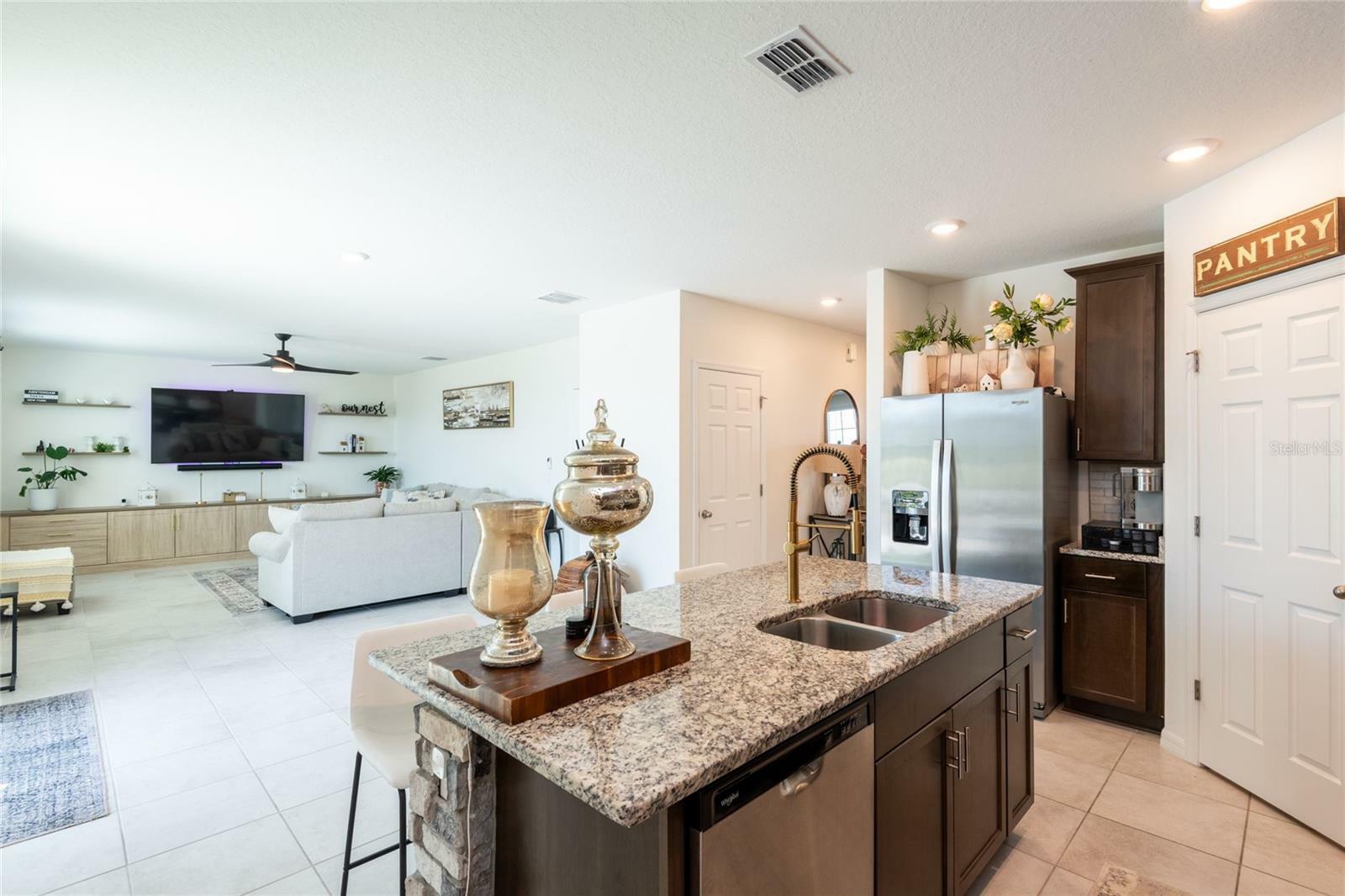 Property Photo: 2674 San Marco Way FL 33884