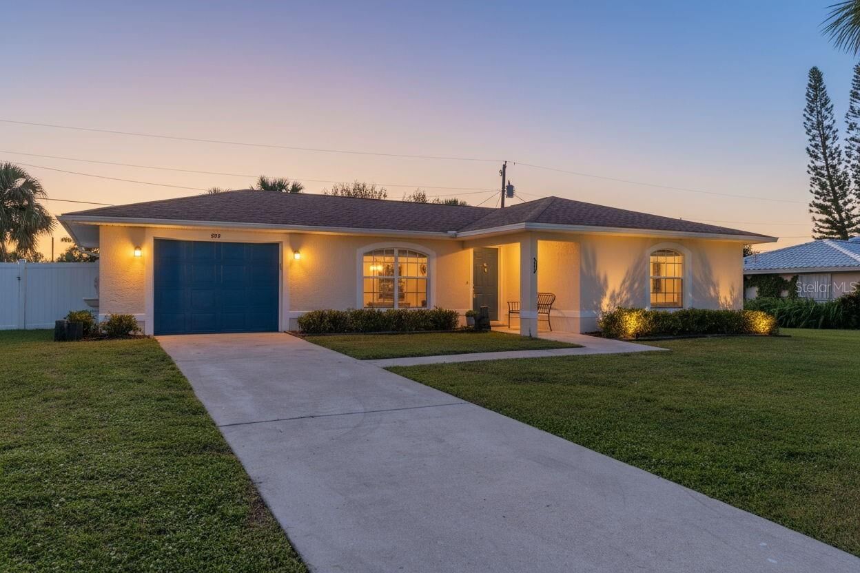 Property Photo: 511 Porpoise Road FL 34293