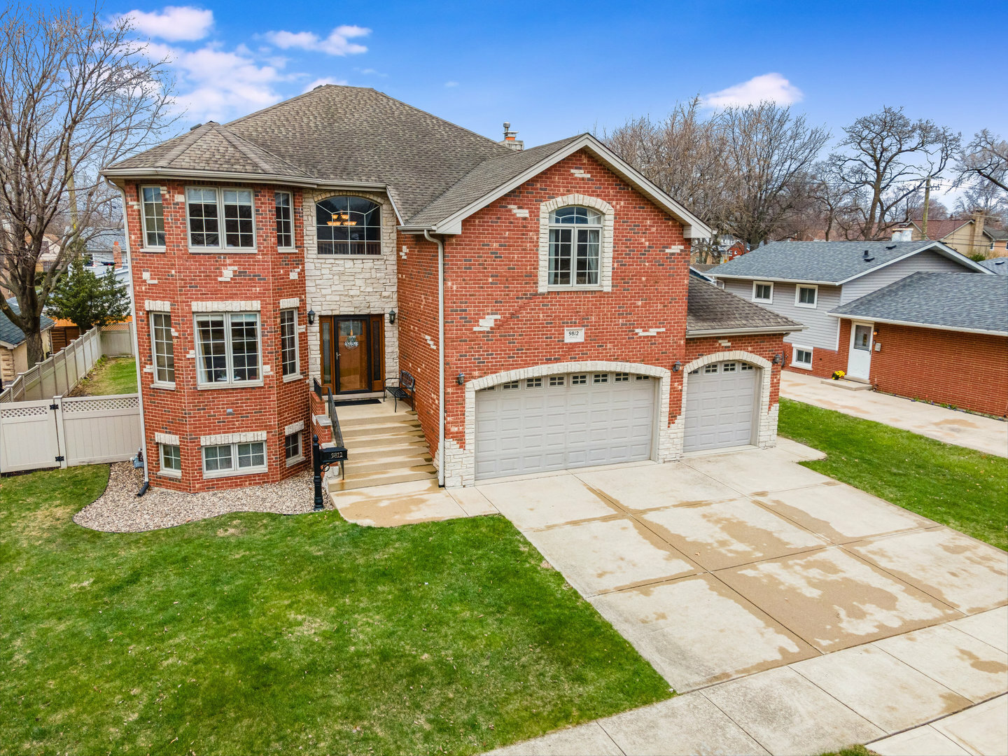 9812 Minnick Avenue  Oak Lawn IL 60453 photo