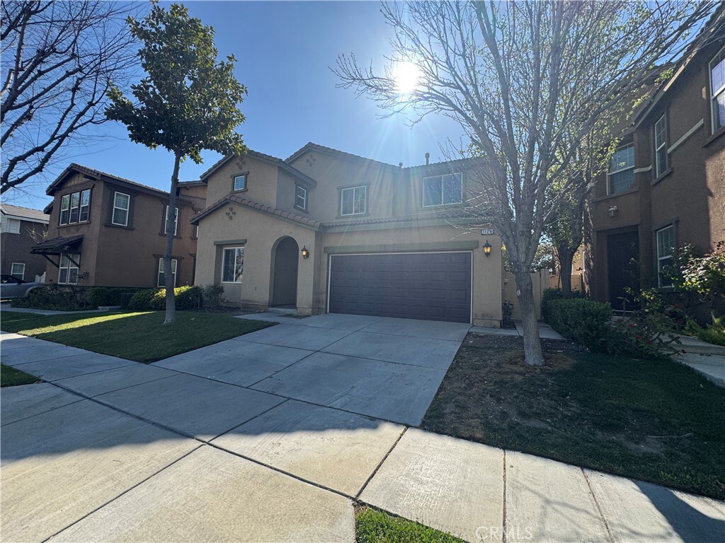 Property Photo:  1128 N Yucca Avenue  CA 92376 