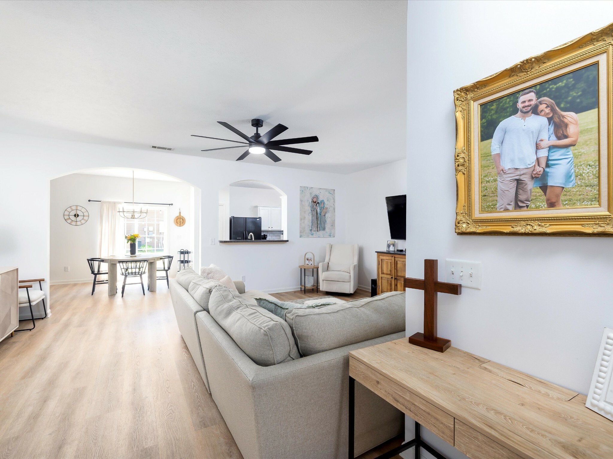 Property Photo: 1320 Crown Point Pl TN 37211