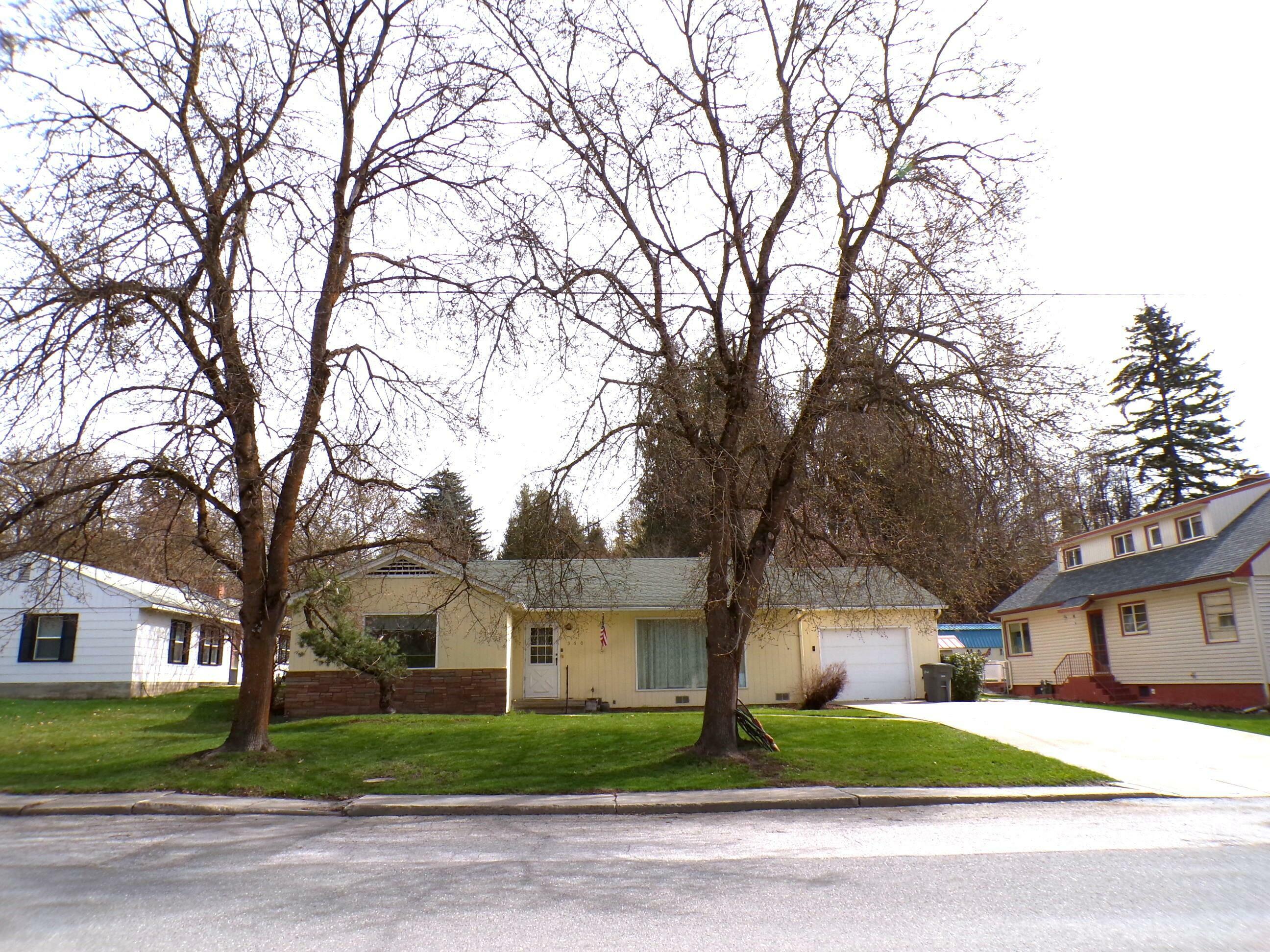 350 N Cedar St  Colville WA 99114 photo