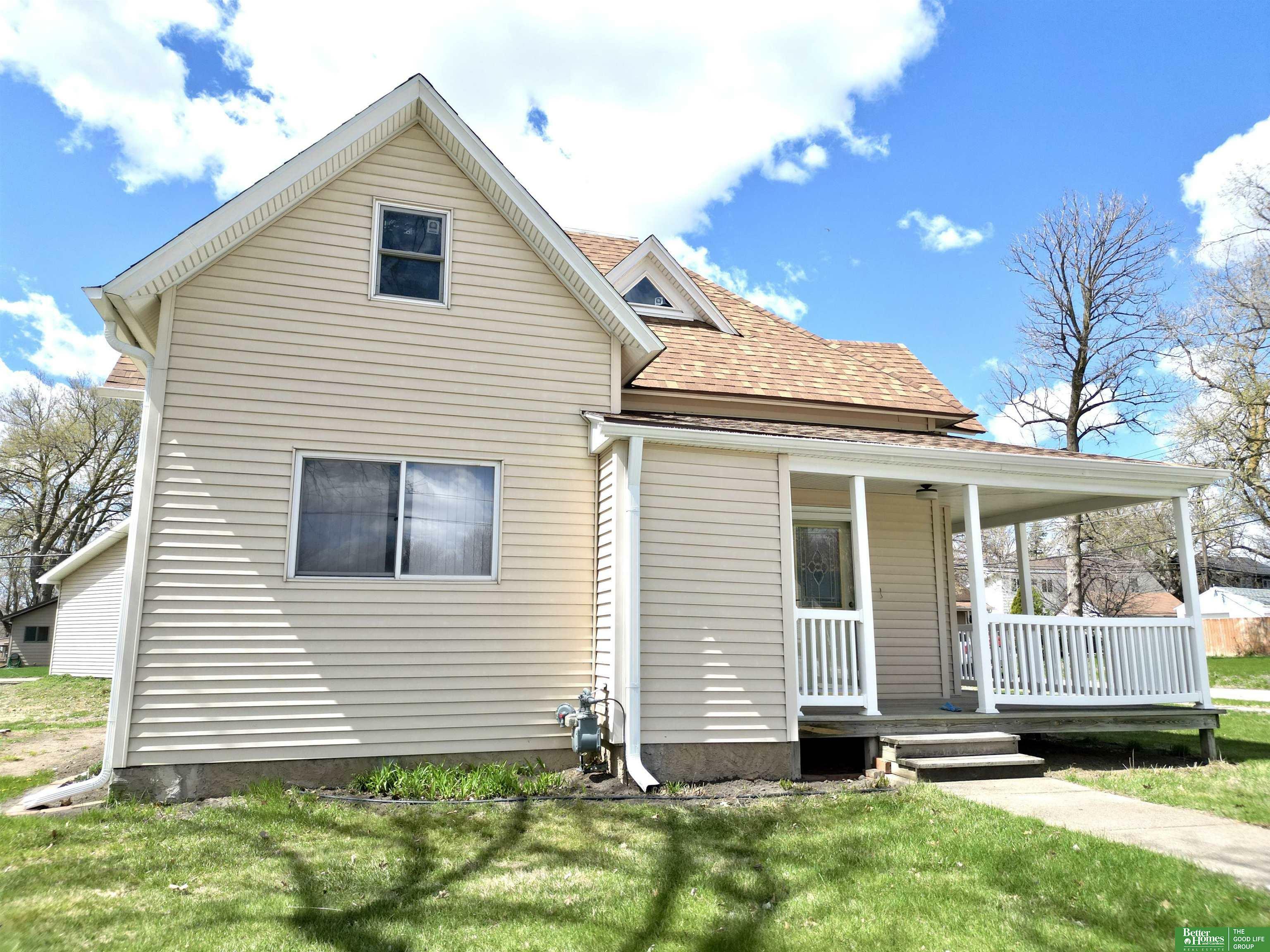 Property Photo: 329 N Blackburn Avenue NE 68467