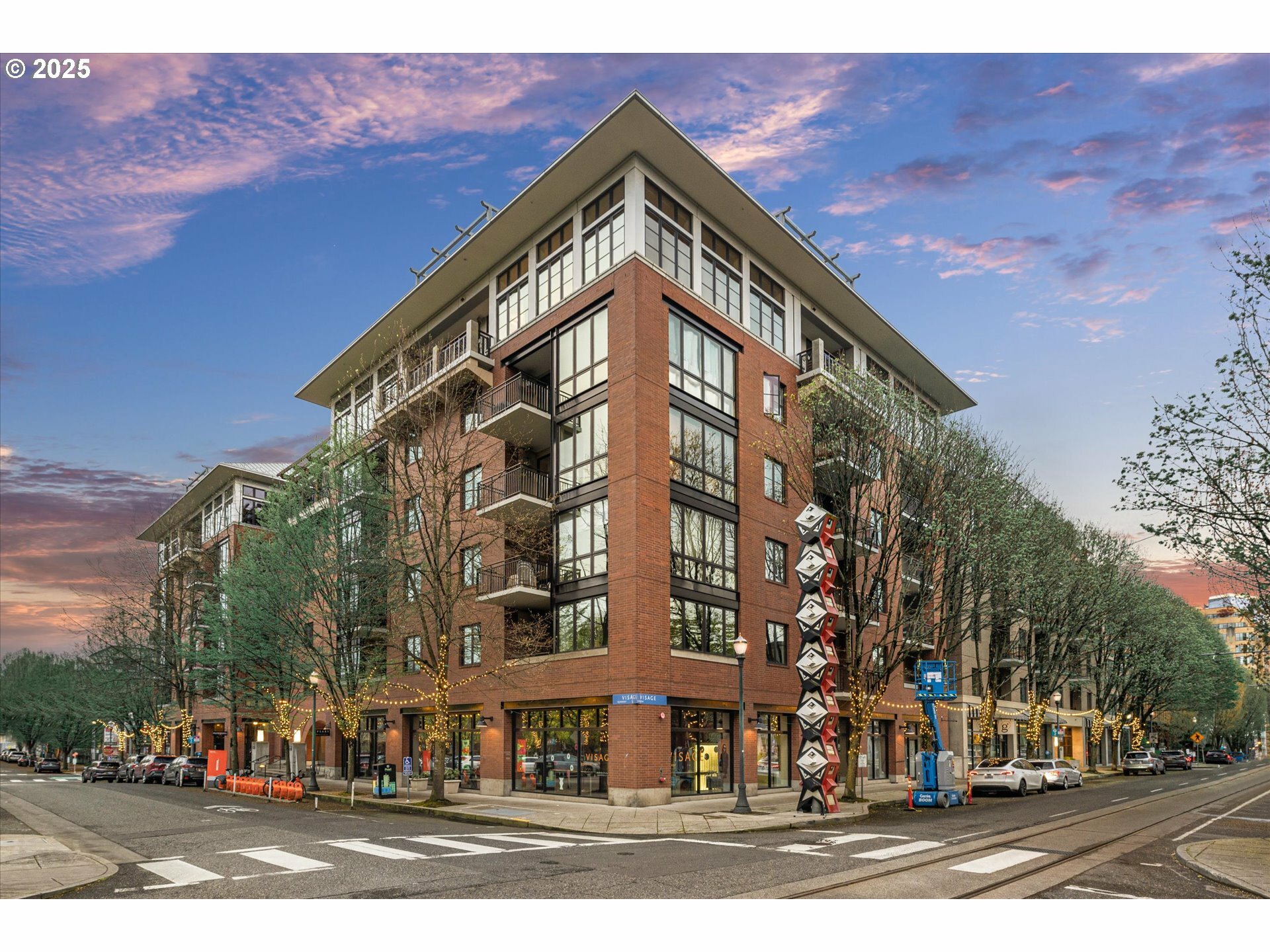 Property Photo: 1030 NW Johnson St 323 OR 97209