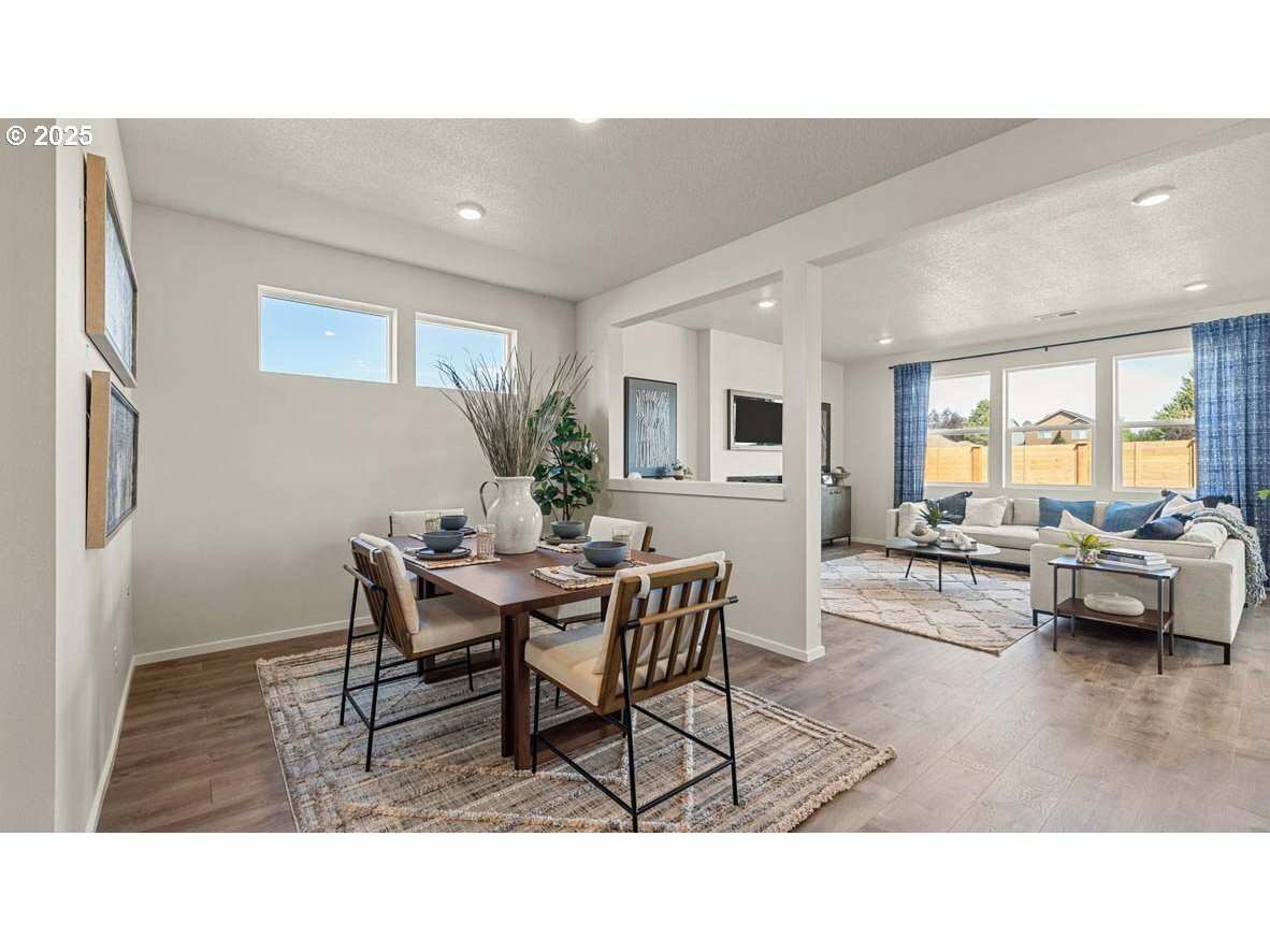 Property Photo: 2275 Misty Glen Ave NW OR 97304