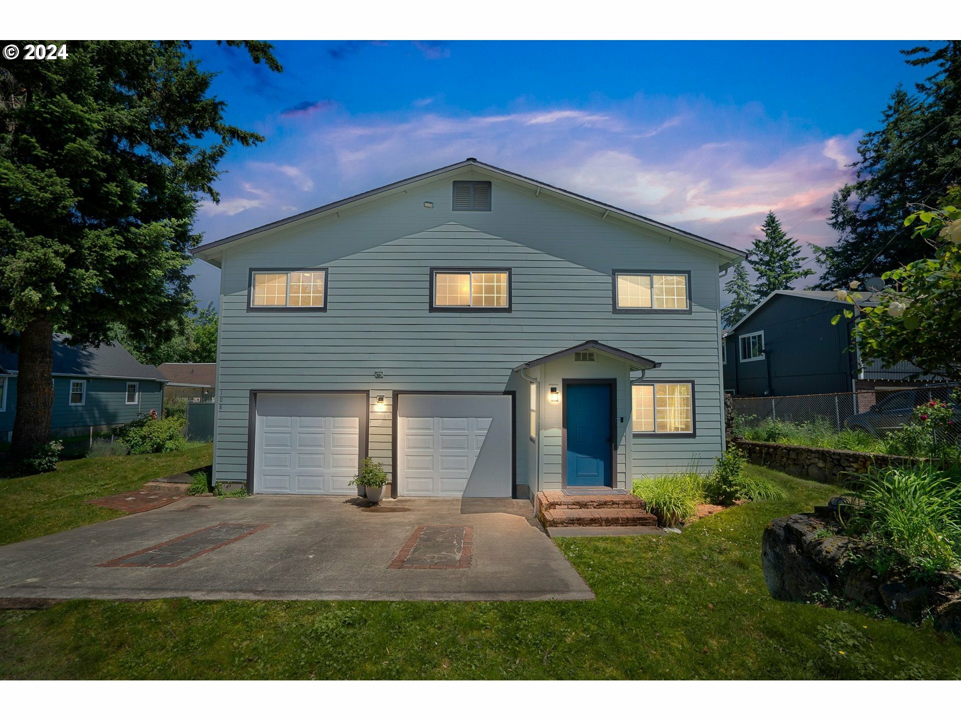 Property Photo: 108 SE 133rd Ave OR 97233