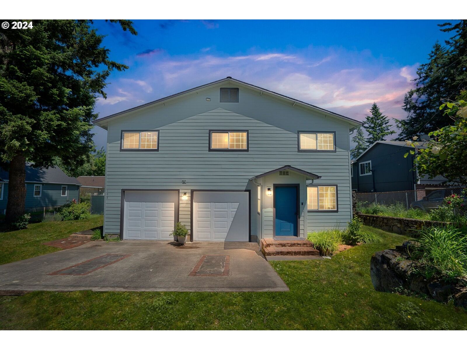 Property Photo: 108 SE 133rd Ave OR 97233