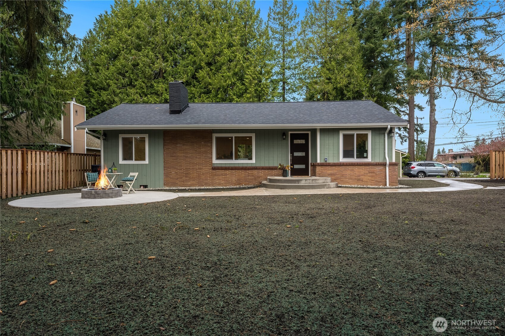 Property Photo:  19207  Ashworth Avenue N  WA 98133 