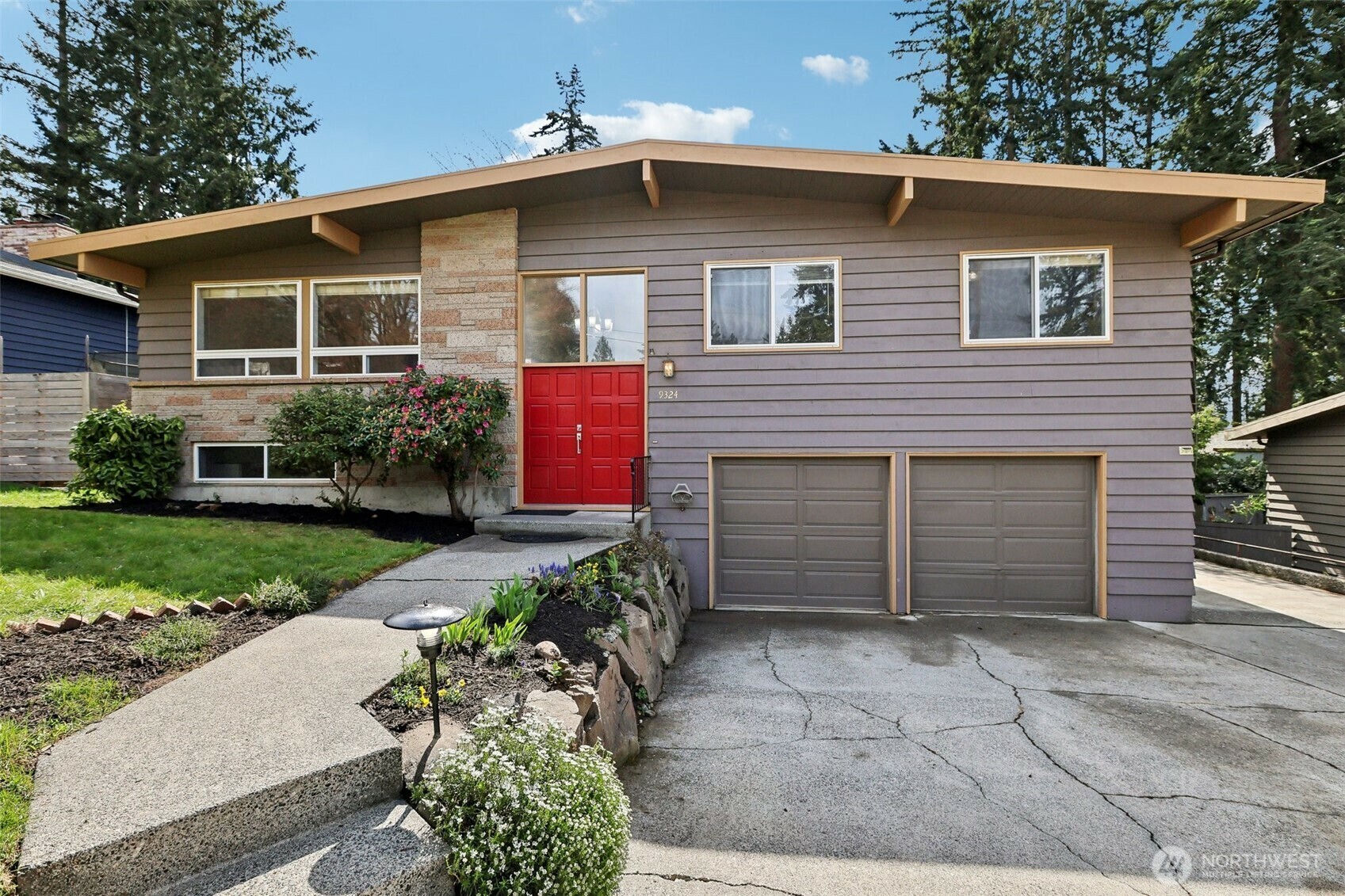 9324  216th Street SW  Edmonds WA 98020 photo