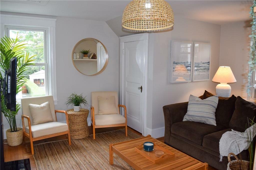 33 Almy Street  Newport RI 02840 photo
