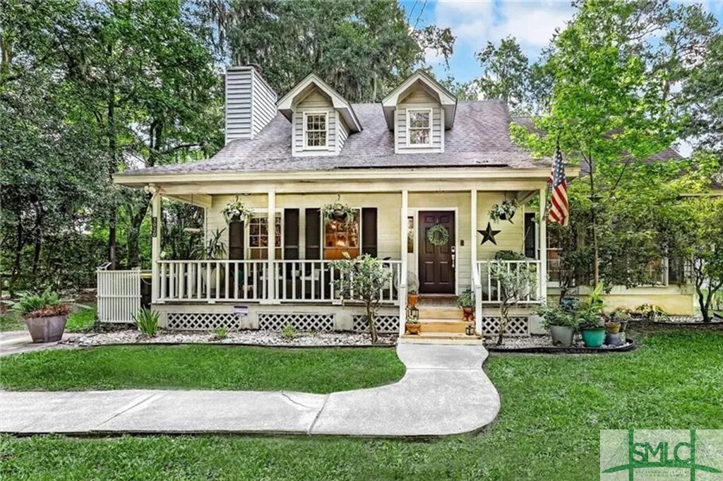 Property Photo: 5020 Laroche Avenue GA 31406