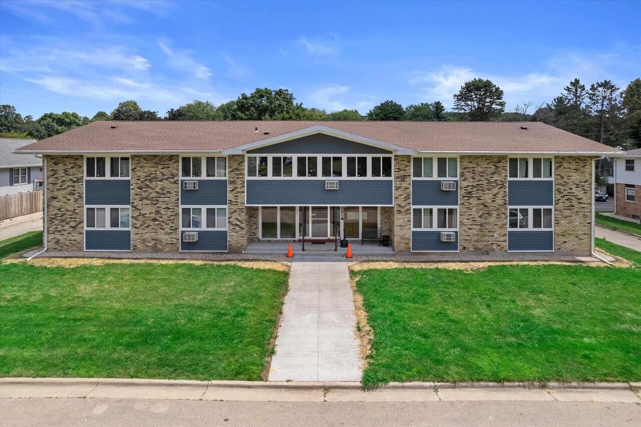 Property Photo:  821 George Avenue  WI 53534 
