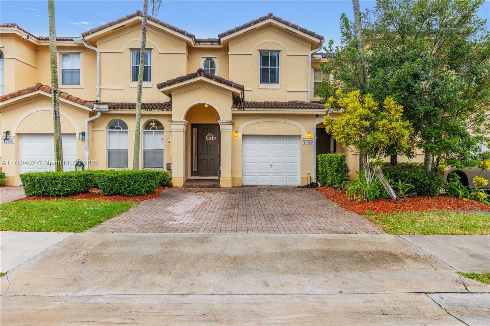12362 SW 122nd St  Miami FL 33186 photo