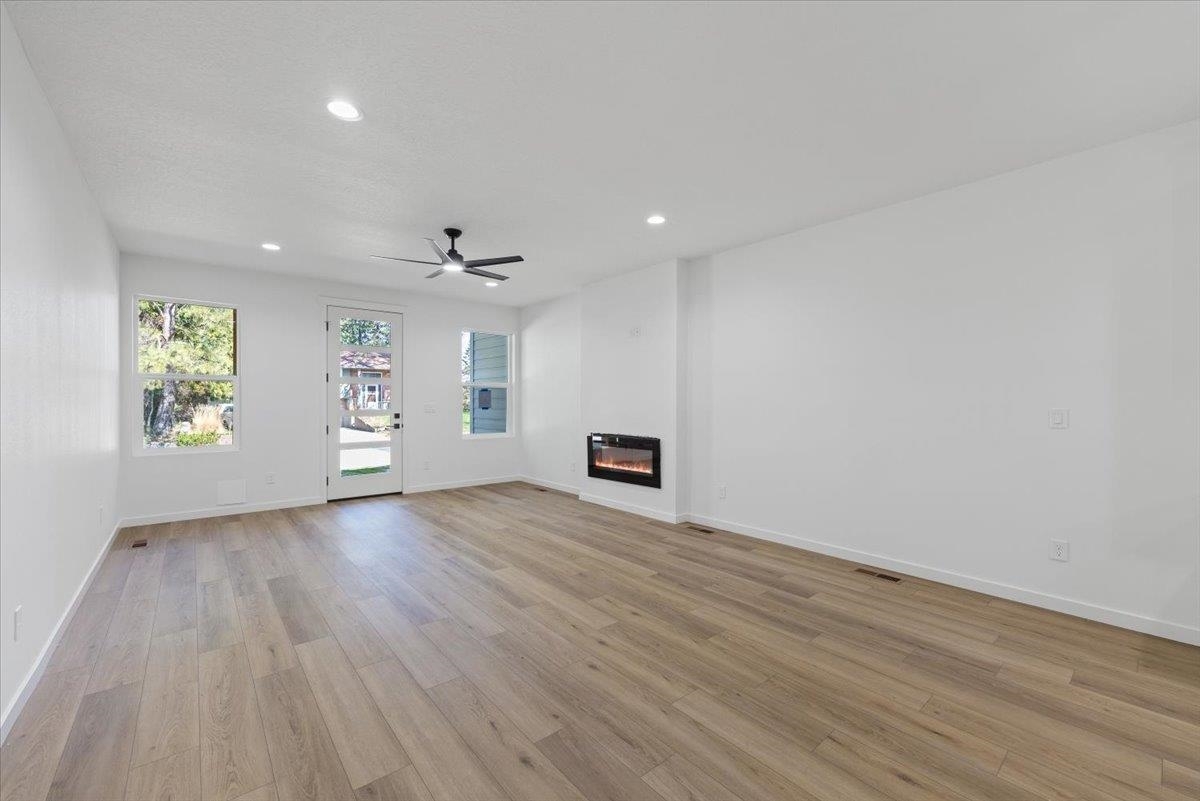 Property Photo: 1920 E 37th Ave WA 99203