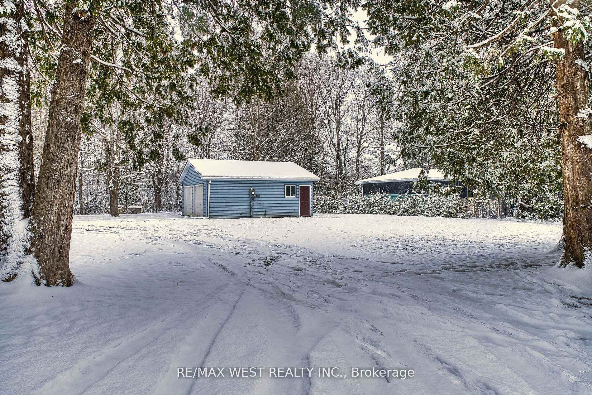 Property Photo: 201 Cedars Resort Lane ON N0C 1E0
