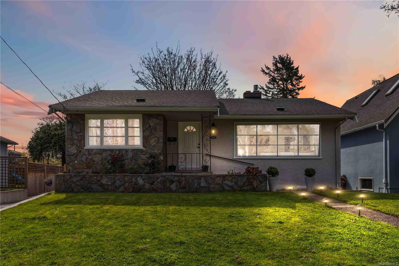 Property Photo: 1651 Fairfield Rd BC V8S 1G4