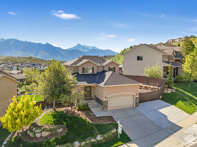 Property Photo: 14939 S Winged Bluff Ln UT 84020