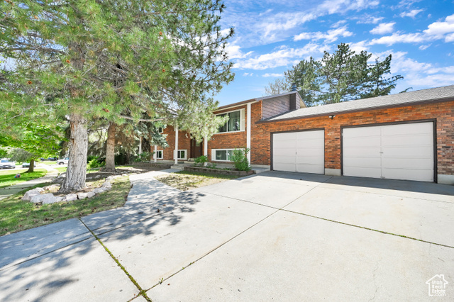 Property Photo: 1705 W 4575 S UT 84067