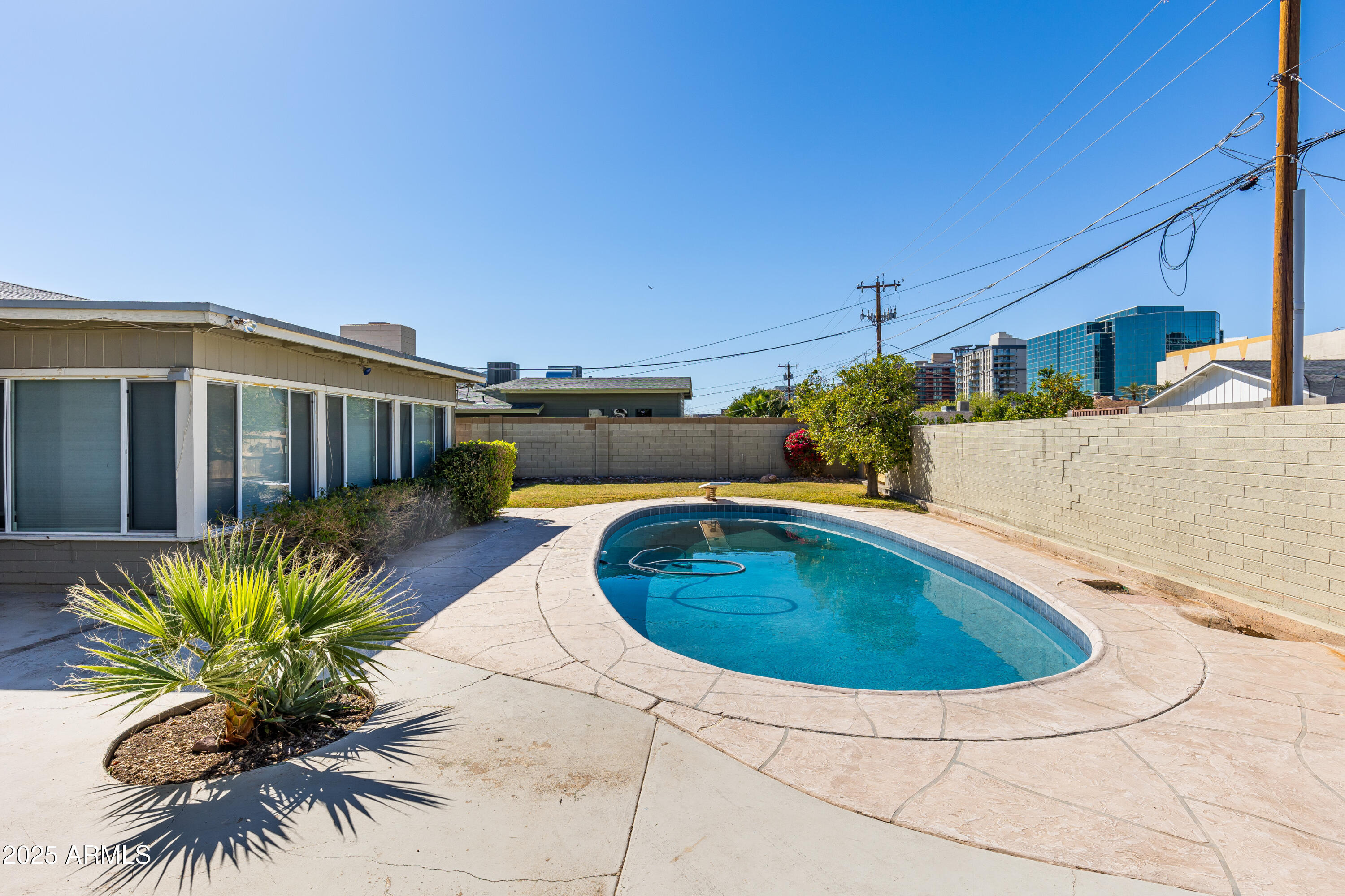 Property Photo:  2544 E Elm Street  AZ 85016 