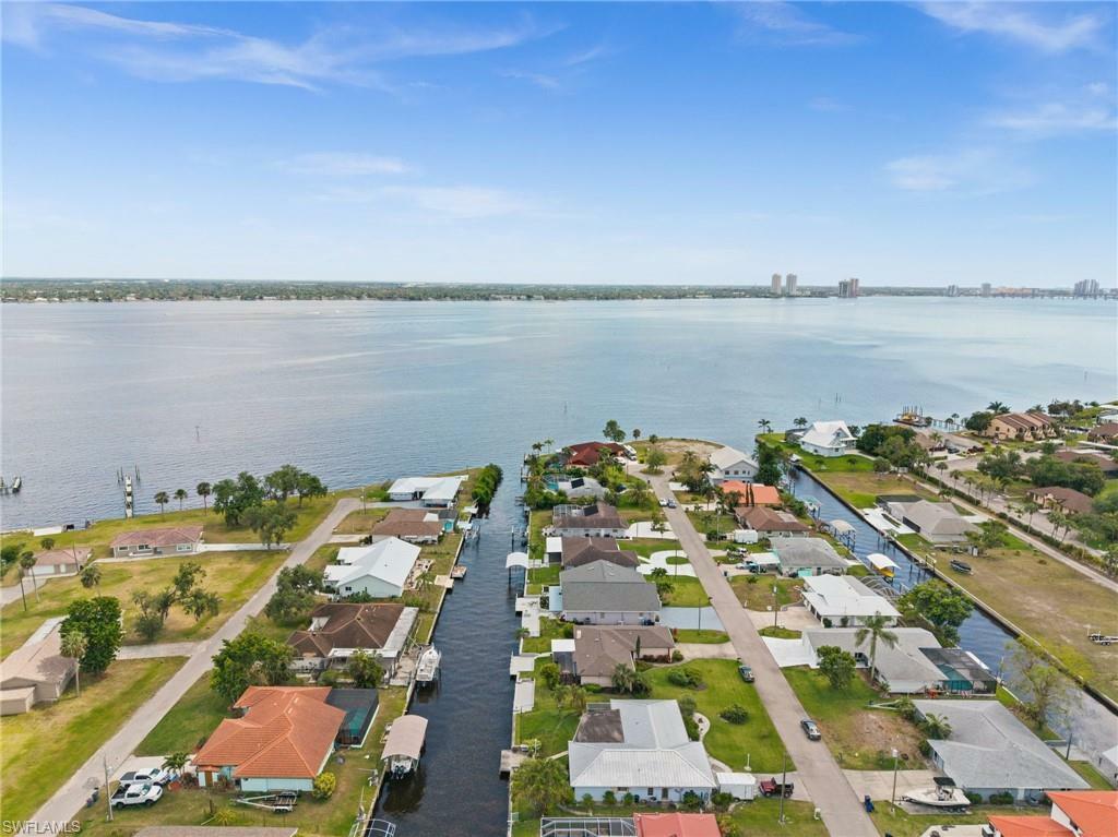 Property Photo:  7195 Reymoor Dr  FL 33917 