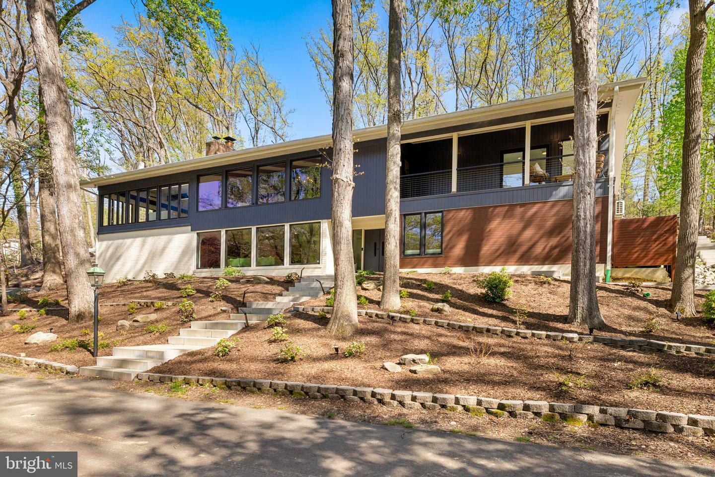 1335 N Pegram Street N  Alexandria VA 22304 photo