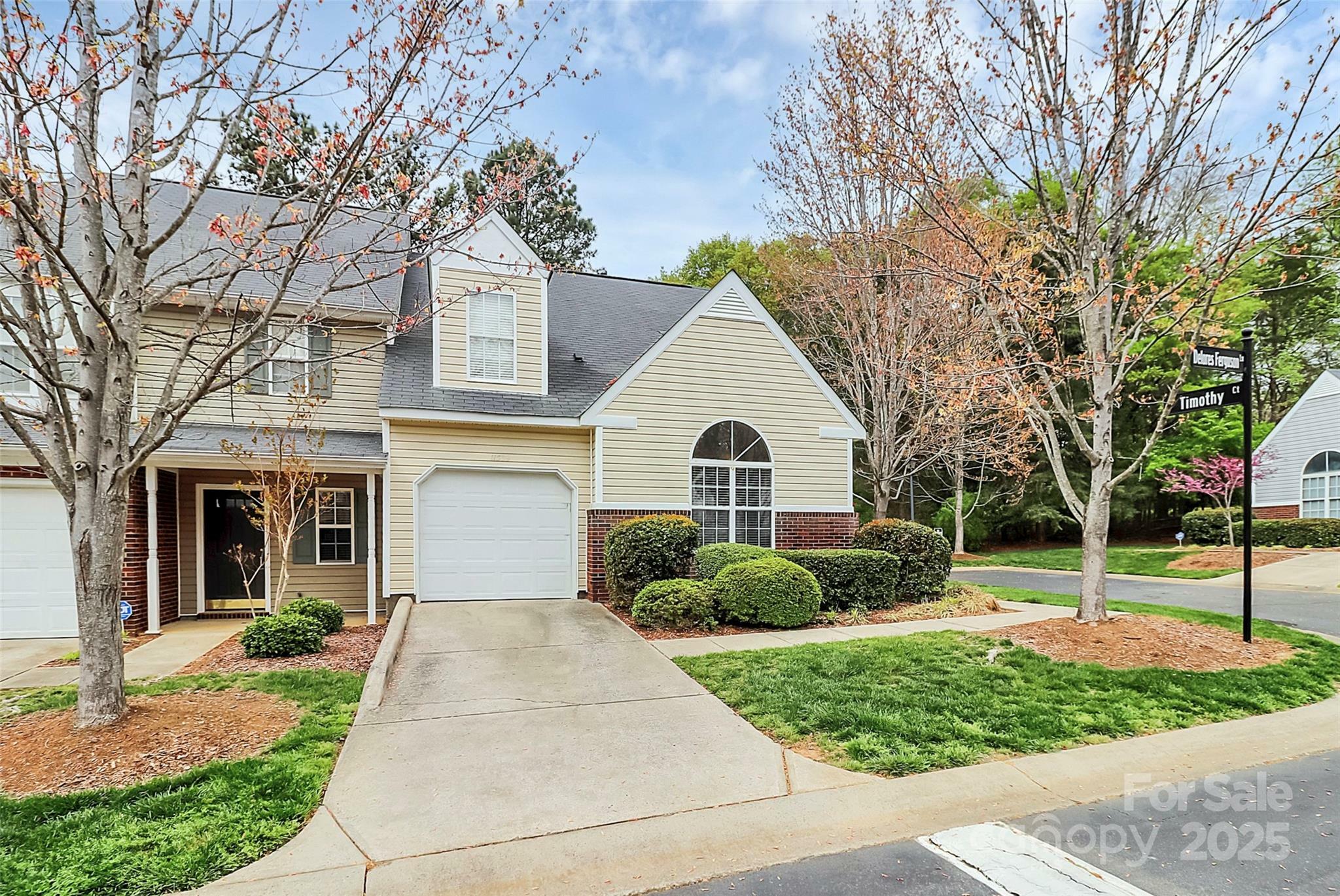 Property Photo: 11539 Delores Ferguson Lane NC 28277