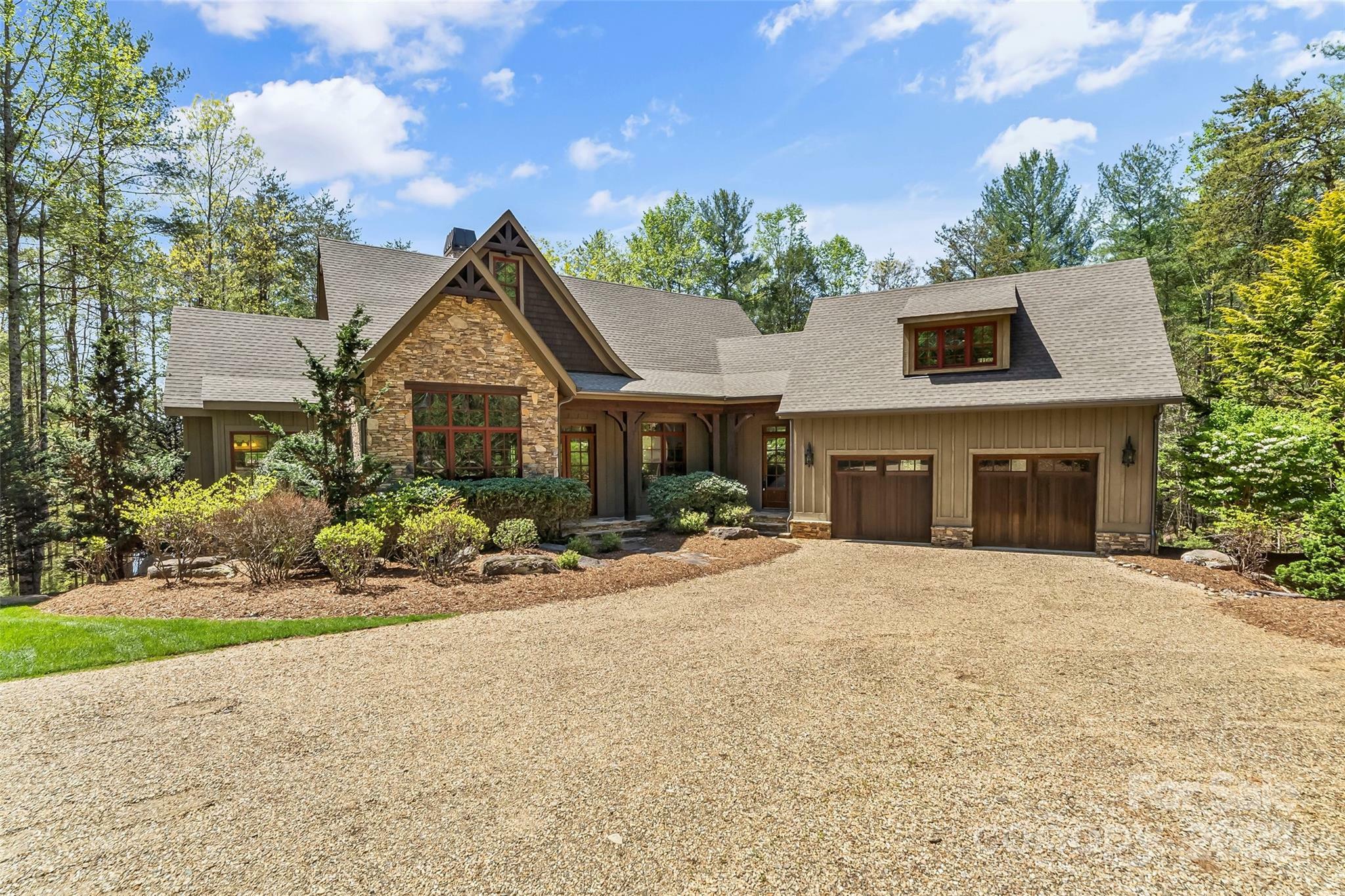 Property Photo: 92 Gobblers Neck Drive NC 28761