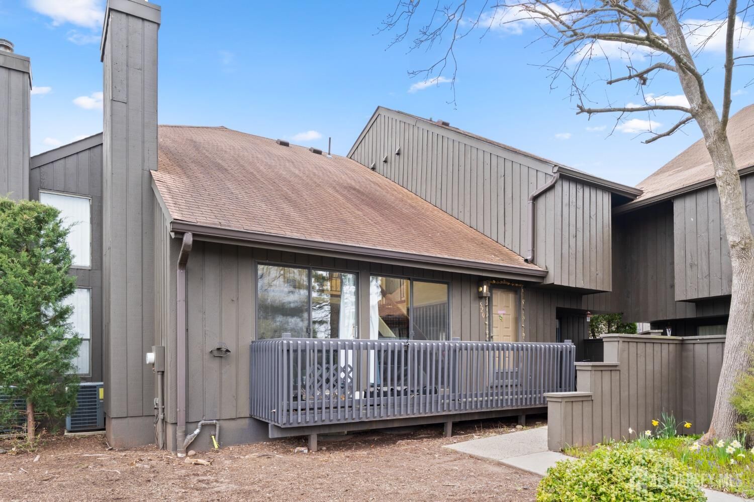 Property Photo:  520 Westgate Drive  NJ 08820